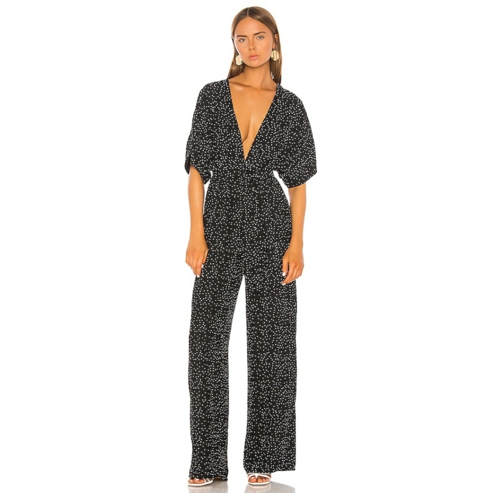 Brand new jumpsuit but I dont have the tag for it.